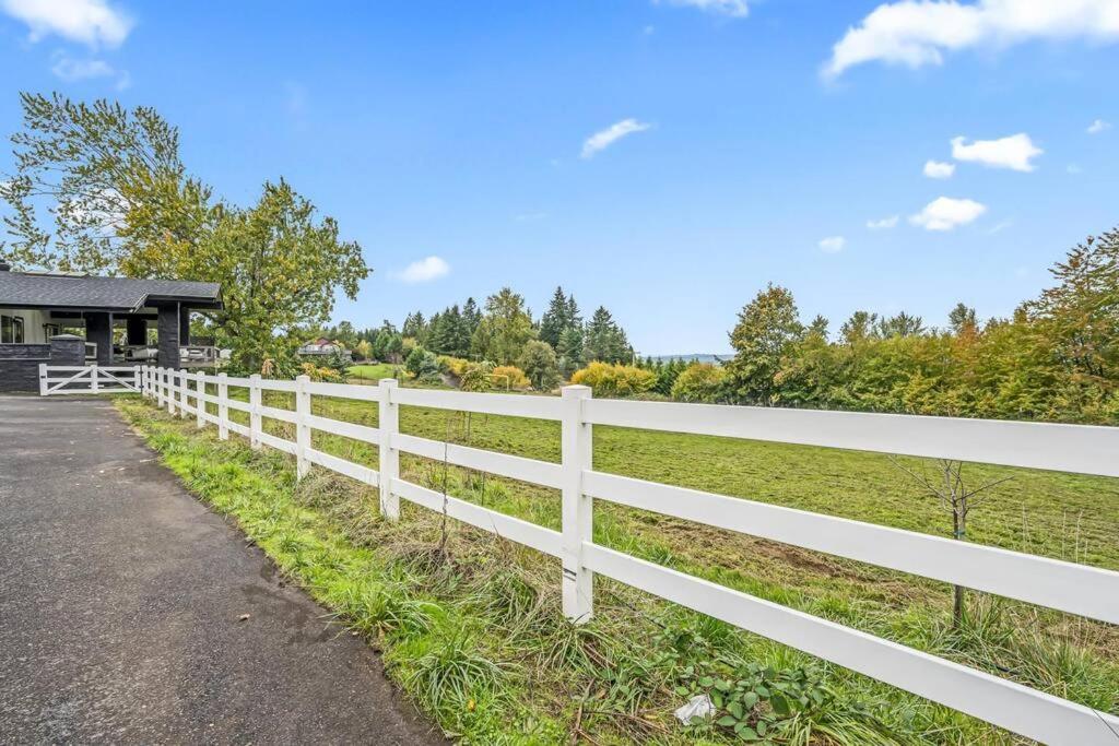 22 Acres Home With Hot Tub Minutes From Ilana Casino Ridgefield Exterior photo