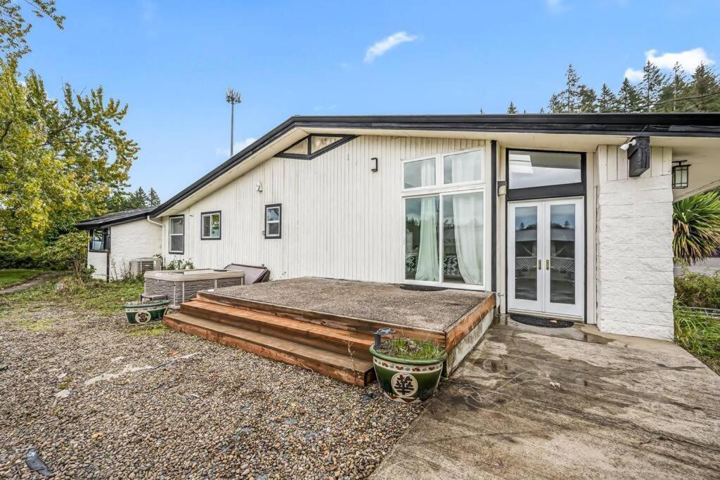 22 Acres Home With Hot Tub Minutes From Ilana Casino Ridgefield Exterior photo